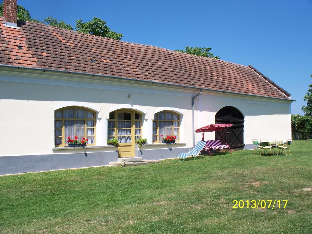 Molnarporta Apartment Szentgyorgyvolgy Bagian luar foto