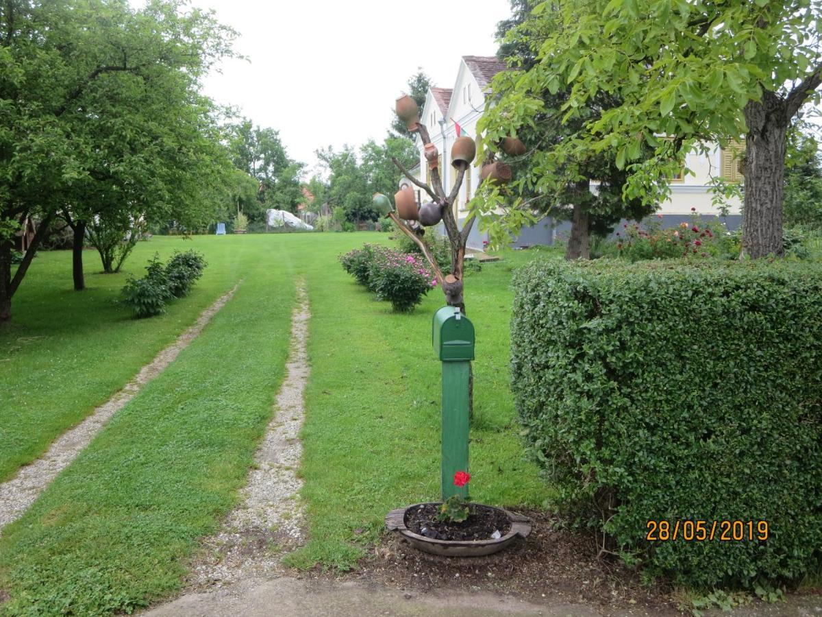 Molnarporta Apartment Szentgyorgyvolgy Bagian luar foto